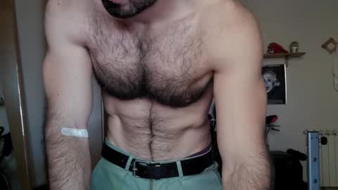 Snapshot of madmax20x chatting on November 6, 2025, 12:17 pm madmax20x online show from November 6, 2025, 12:17 pm