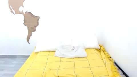 Snapshot of madysonandsteven chatting on November 13, 2025, 1:59 am MadysonAndSteven online show from November 13, 2025, 1:59 am