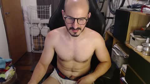 Snapshot of madziula chatting on February 11, 2025, 7:12 am Peter online show from February 11, 2025, 7:12 am