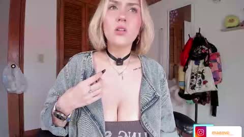 Maeve  schedule 11 am- 530 pm colombia time  online show from November 20, 2025, 3:45 pm