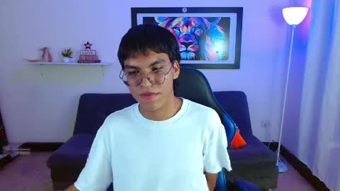 Snapshot of maegor18 chatting on May 2, 2026, 10:15 pm Maik online show from May 2, 2026, 10:15 pm