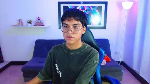 Snapshot of maegor18 chatting on May 12, 2026, 9:23 pm Maik online show from May 12, 2026, 9:23 pm