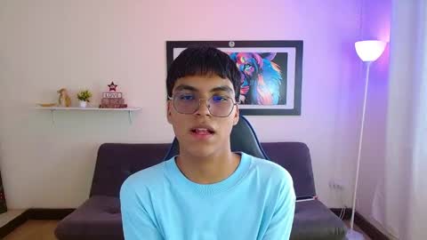 Snapshot of maegor18 chatting on May 24, 2026, 2:44 pm Maik online show from May 24, 2026, 2:44 pm