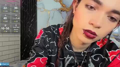 maevekuro online show from November 7, 2025, 3:28 am