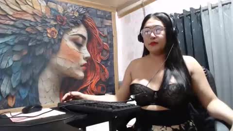 maffilicious_xxx online show from November 2, 2025, 4:42 pm