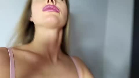 mag_love online show from March 6, 2025, 9:53 pm