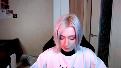 Sophia online show from November 30, 2025, 2:32 pm