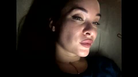 magggg658318 online show from January 17, 2025, 2:07 pm