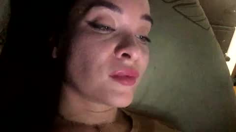 magggg658318 online show from March 6, 2025, 3:02 pm