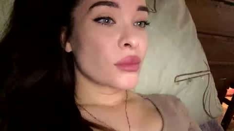 magggg658318 online show from October 1, 2025, 11:49 am