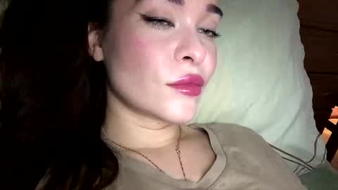 magggg658318 online show from November 7, 2025, 1:33 pm