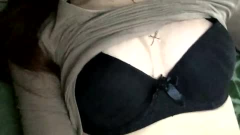 magggg658318 online show from November 15, 2025, 9:50 am