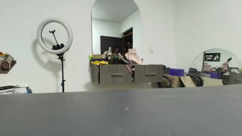 maggie_fit online show from December 21, 2025, 11:56 pm