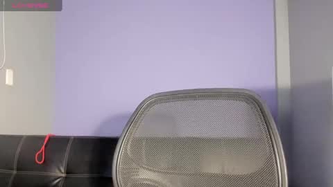 Snapshot of magic_axa_graham chatting on December 19, 2024, 8:02 pm My name is magic axa grahamDont forget to follow me IG online show from December 19, 2024, 8:02 pm