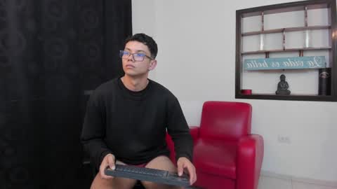 Damian Rivers online show from December 2, 2024, 10:01 pm