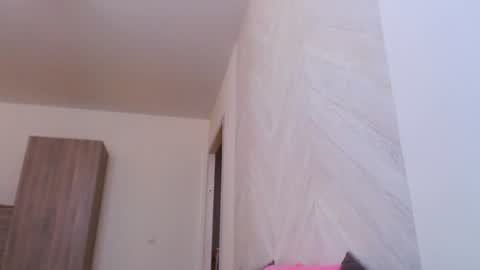 Snapshot of magic_eyes_ chatting on July 5, 2026, 4:19 am Hypnotizing online show from July 5, 2026, 4:19 am
