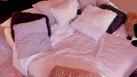 koko gomez online show from February 13, 2025, 8:06 am