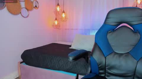 Kaori  online show from October 15, 2025, 12:27 pm