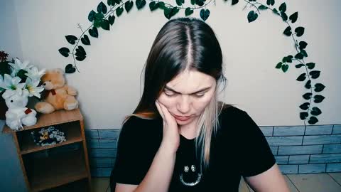 magic_katarina_ online show from February 10, 2025, 10:20 am