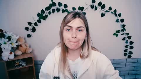 magic_katarina_ online show from March 12, 2025, 7:02 am