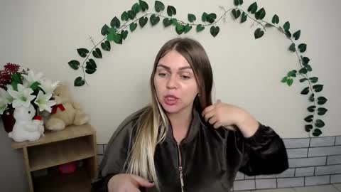 magic_katarina_ online show from October 3, 2025, 9:06 am