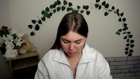 magic_katarina_ online show from October 9, 2025, 7:17 am