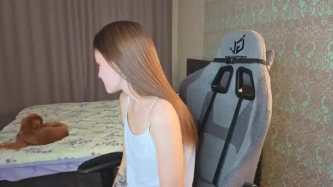 Snapshot of magic_shy chatting on October 14, 2025, 1:17 am Merry online show from October 14, 2025, 1:17 am