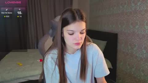 Snapshot of magic_shy chatting on October 24, 2025, 1:24 am Merry online show from October 24, 2025, 1:24 am