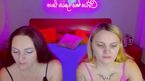 Snapshot of magiceyess chatting on January 8, 2025, 7:24 am Lili and Bella online show from January 8, 2025, 7:24 am