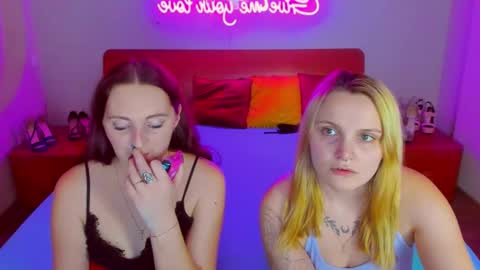 Snapshot of magiceyess chatting on January 10, 2025, 10:06 am Lili and Bella online show from January 10, 2025, 10:06 am