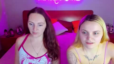 Snapshot of magiceyess chatting on February 2, 2025, 7:20 am Lili and Bella online show from February 2, 2025, 7:20 am