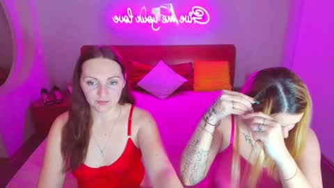 Snapshot of magiceyess chatting on February 14, 2025, 7:28 am Lili and Bella online show from February 14, 2025, 7:28 am