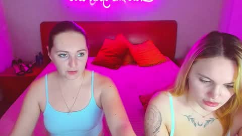Snapshot of magiceyess chatting on March 1, 2025, 10:24 am Lili and Bella online show from March 1, 2025, 10:24 am