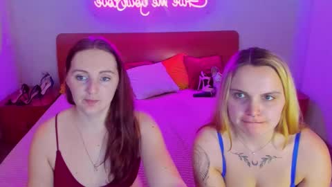 Snapshot of magiceyess chatting on March 9, 2025, 10:19 am Lili and Bella online show from March 9, 2025, 10:19 am