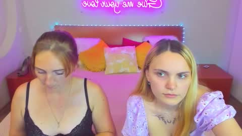 Snapshot of magiceyess chatting on September 13, 2025, 6:40 pm Lili and Bella online show from September 13, 2025, 6:40 pm