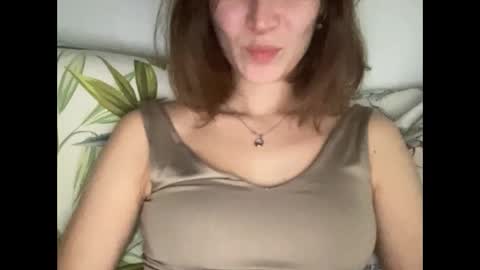 magicgirl50053 online show from November 6, 2025, 1:12 pm