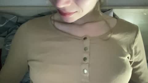 magicgirl50053 online show from April 20, 2026, 5:37 pm