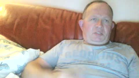 Snapshot of magicman250 chatting on June 19, 2026, 9:51 pm magicman250 online show from June 19, 2026, 9:51 pm