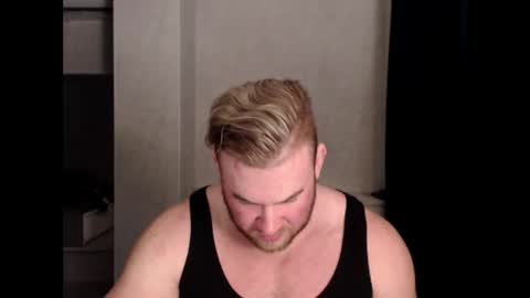 magicmax2017 online show from February 19, 2025, 5:06 pm