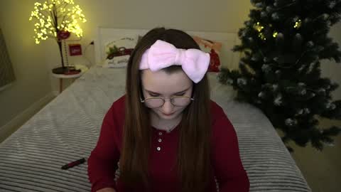 Emily online show from December 9, 2024, 2:17 pm