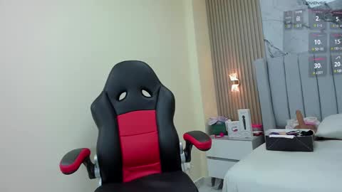 Snapshot of magievans1 chatting on February 10, 2025, 12:29 pm magievans1 online show from February 10, 2025, 12:29 pm
