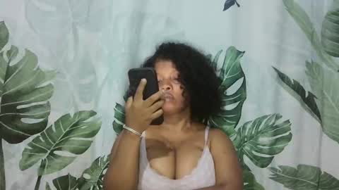 Snapshot of magniah chatting on November 25, 2025, 3:34 pm magniah online show from November 25, 2025, 3:34 pm