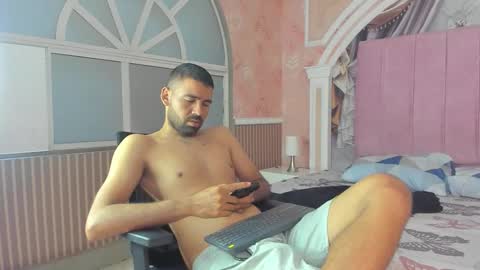 Magnus Alejo online show from November 29, 2025, 11:24 am