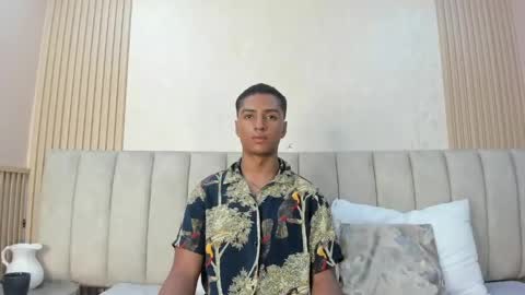 Snapshot of magnusking_ chatting on May 6, 2026, 11:04 am Magnus King online show from May 6, 2026, 11:04 am