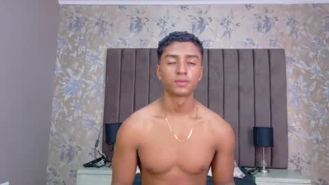 Snapshot of magnusking_ chatting on June 1, 2026, 2:19 pm Magnus King online show from June 1, 2026, 2:19 pm