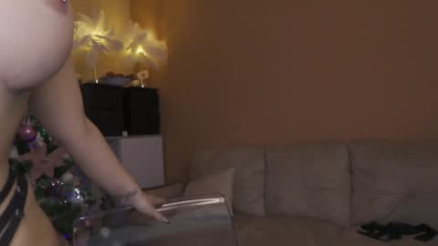 magyc_bri online show from December 20, 2024, 10:22 pm