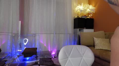 magyc_bri online show from January 26, 2025, 3:58 pm