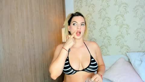 Snapshot of mahia_montenegr chatting on May 11, 2026, 8:28 pm Mahia online show from May 11, 2026, 8:28 pm