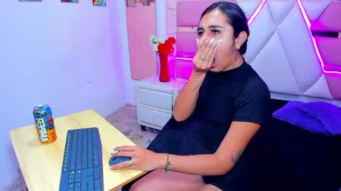 Snapshot of mahiara_hot chatting on July 7, 2026, 1:48 pm mahiara hot online show from July 7, 2026, 1:48 pm