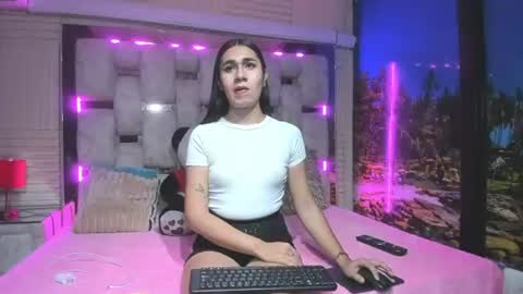 Snapshot of mahiara_hot chatting on July 27, 2026, 12:23 pm mahiara hot online show from July 27, 2026, 12:23 pm